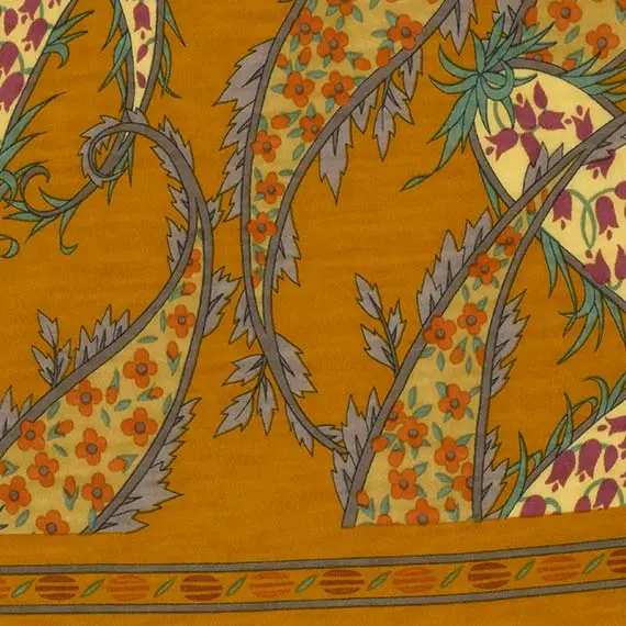 前田香枝｜Kae Maeda｜服裝面料｜佩斯利藤蔓