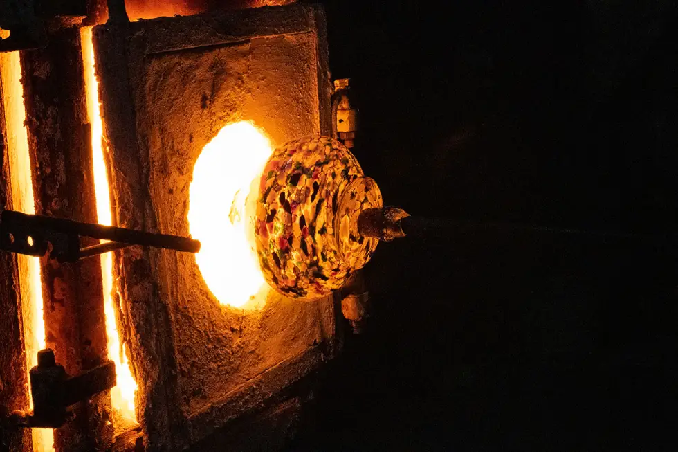 從工藝到當代藝術：吹製玻璃的文化位置